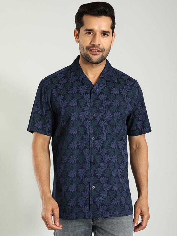 Indian Terrain Men's Regular Fit Half Sleeve Tropical Print Navy Shirt